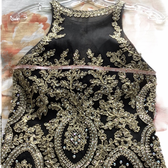 Mori Lee Gown - Picture 15 of 16